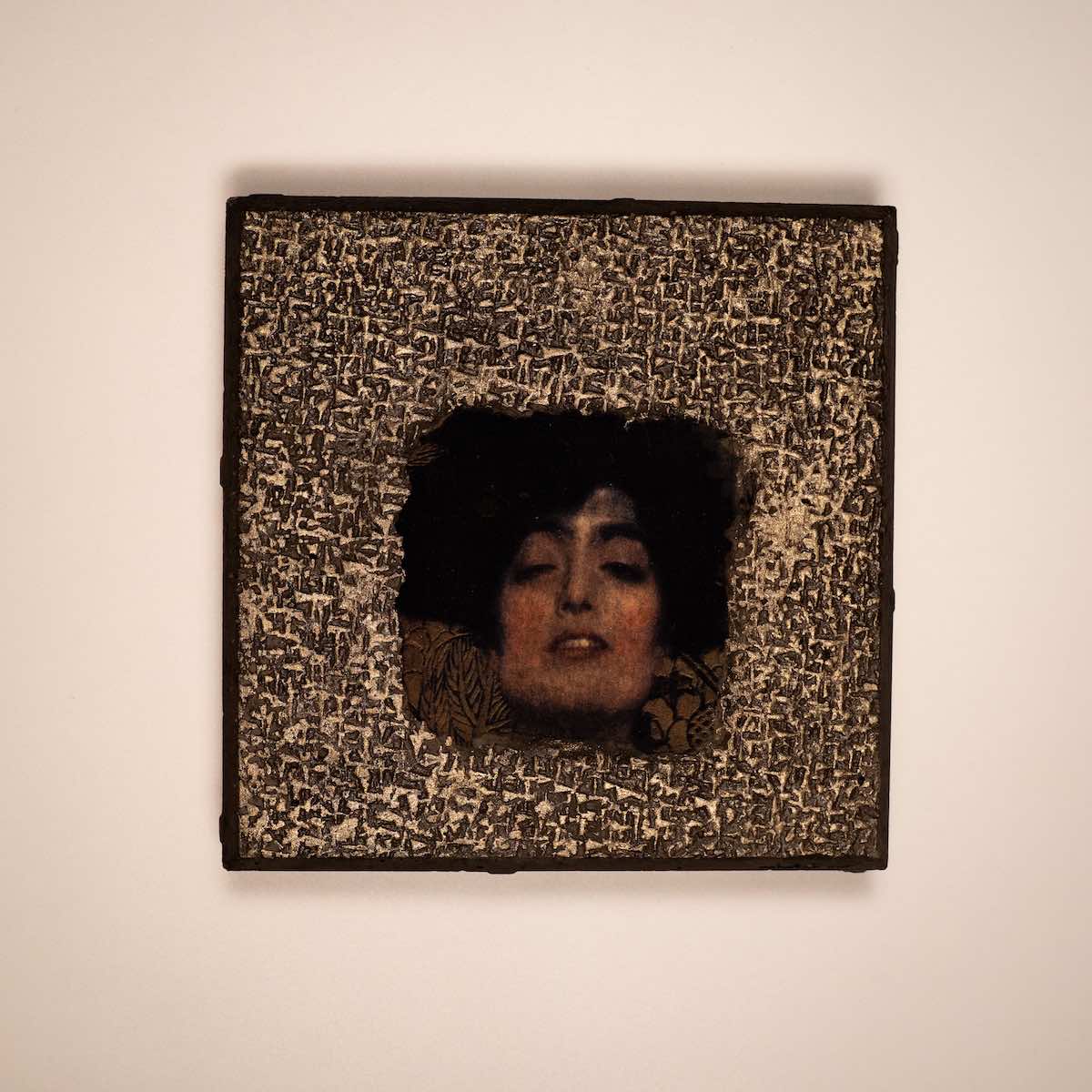 Judith champagne-faldekoráció